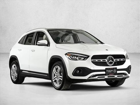 Used 2022 Mercedes-Benz GLA 250 4MATIC image 3