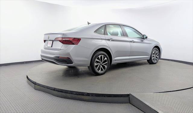 Used 2024 Volkswagen Jetta S FWD image 8