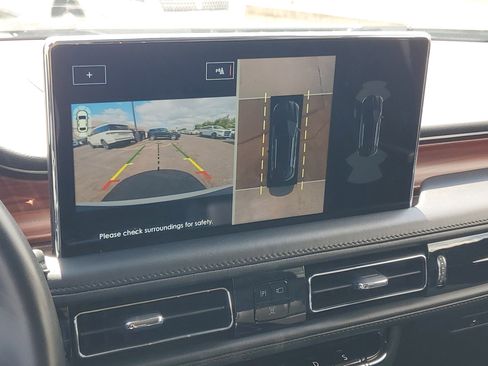 Certified 2022 Lincoln Nautilus Reserve w/ Equipment Group 201A image 17