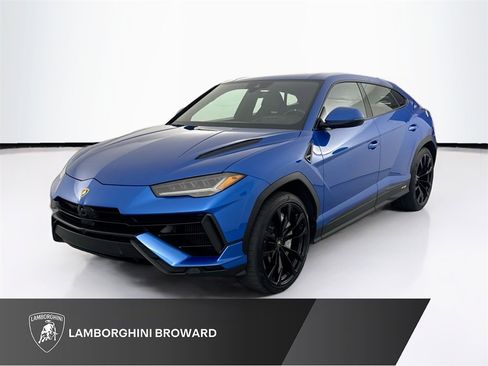 Used 2024 Lamborghini Urus S image 1