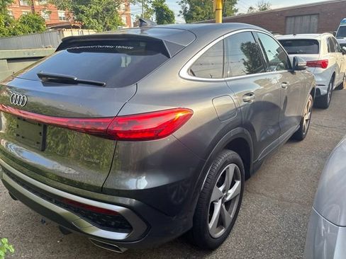Used 2025 Audi Q5 Premium Plus w/ Premium Plus AWD/4WD image 8