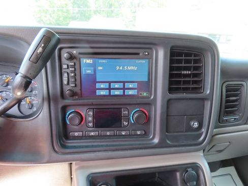 Used 2006 Chevrolet Tahoe LT w/ LT Preferred Equipment Group AWD/4WD image 24