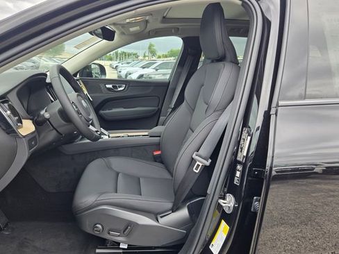 New 2026 Volvo XC60 B5 Core AWD/4WD image 12