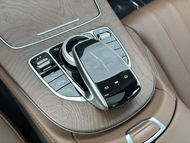 Used 2018 Mercedes-Benz E 300 4MATIC image 39