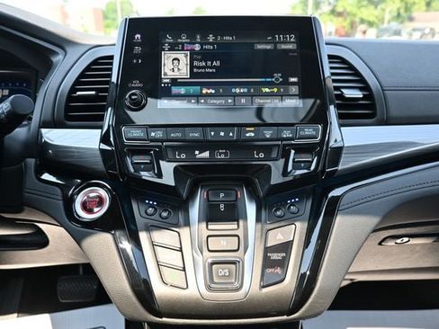 Used 2023 Honda Odyssey Elite image 36