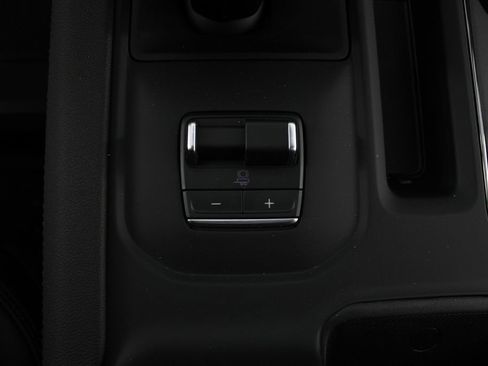 New 2026 GMC Sierra 1500 AT4 AWD/4WD image 9