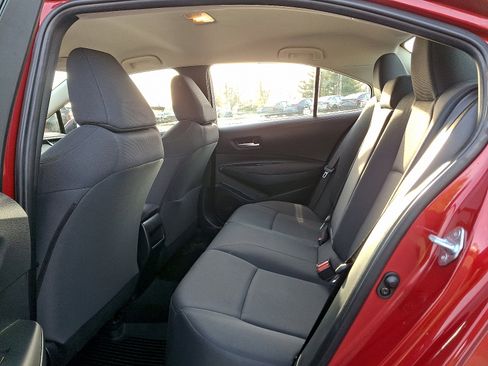 Certified 2021 Toyota Corolla LE image 10