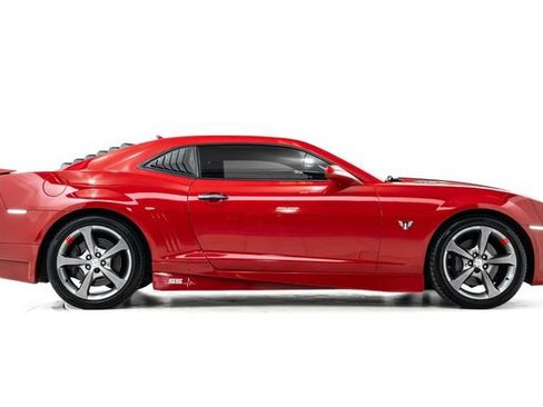 Used 2012 Chevrolet Camaro SS w/ RS Package RWD image 5