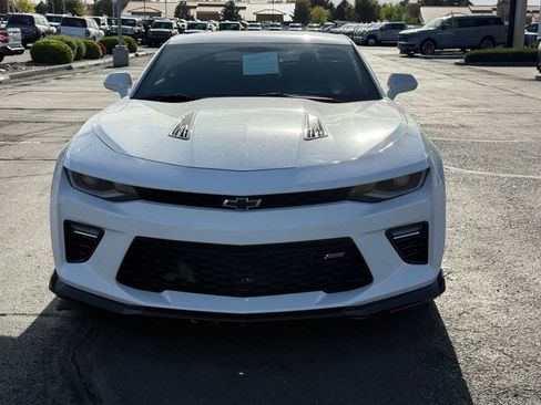 Used 2017 Chevrolet Camaro SS RWD image 7