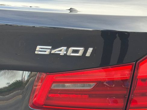 Used 2020 BMW 540i w/ M Sport Package image 39