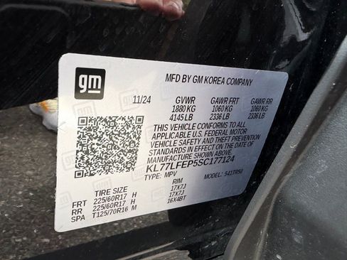 Used 2025 Chevrolet Trax LS FWD image 29