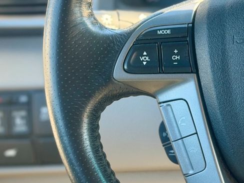 Used 2011 Honda Odyssey EX-L image 18