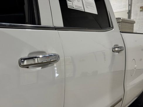 Used 2015 GMC Sierra 3500 Denali image 26