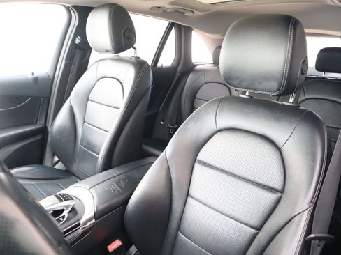 Used 2016 Mercedes-Benz GLC 300 4MATIC image 24