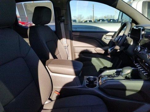 New 2026 GMC Canyon Elevation w/ Convenience Package image 14