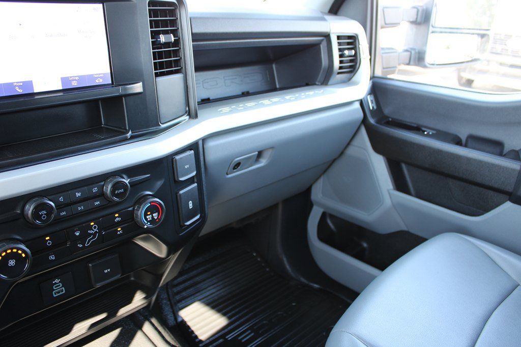 Used 2024 Ford F250 XL RWD image 36