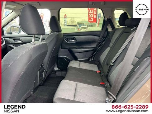 Used 2024 Nissan Rogue SV image 12