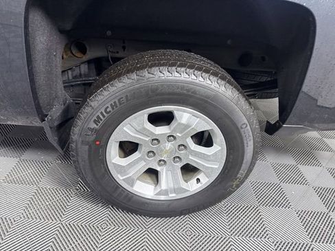 Used 2019 Chevrolet Silverado 1500 LT w/ All Star Edition image 9
