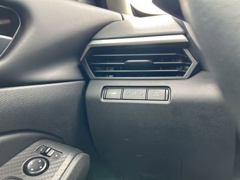 Used 2024 Nissan Altima 2.5 S FWD image 16