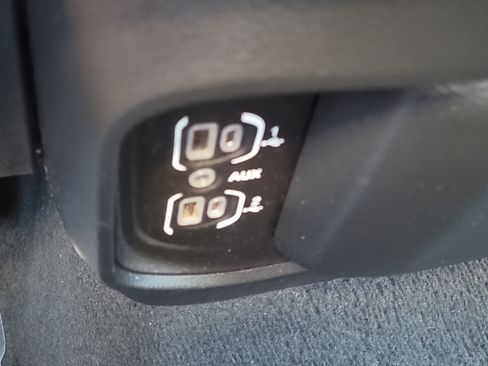 Used 2023 RAM 1500 Big Horn image 26