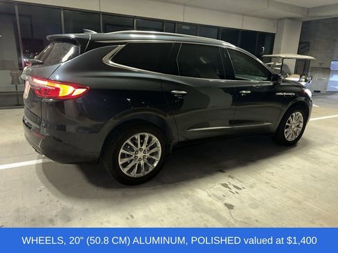 Used 2021 Buick Enclave Essence w/ Sound and Sites Package image 4