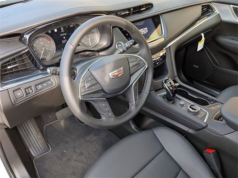 New 2025 Cadillac XT5 Premium Luxury w/ Technology Package image 9