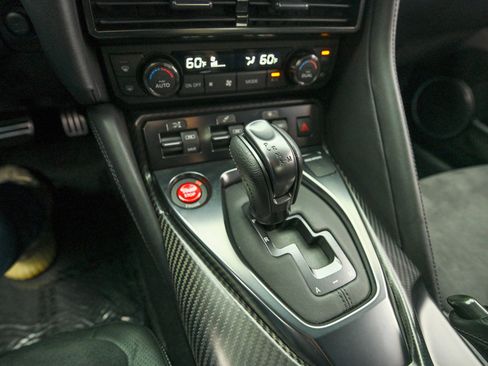 Used 2024 Nissan GT-R Premium w/ Floor Mat Package AWD/4WD image 38