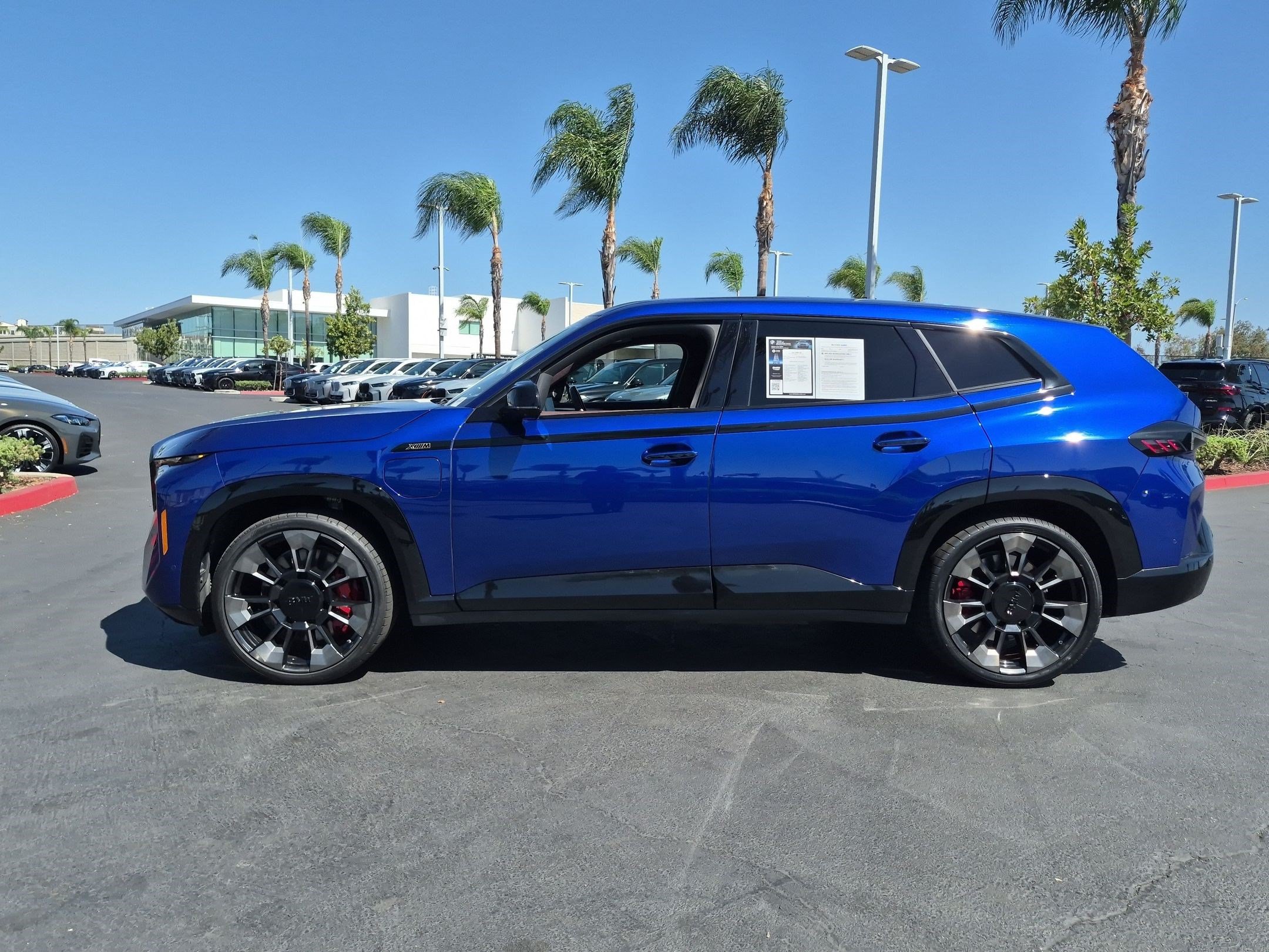 Used 2023 BMW XM AWD/4WD image 7