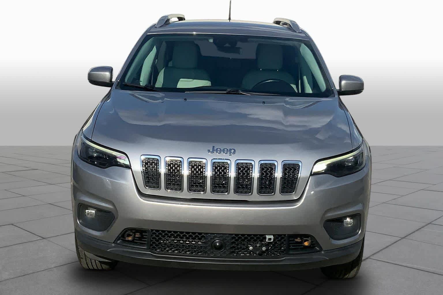 Used 2021 Jeep Cherokee Latitude Lux w/ Trailer Tow Group AWD/4WD image 4