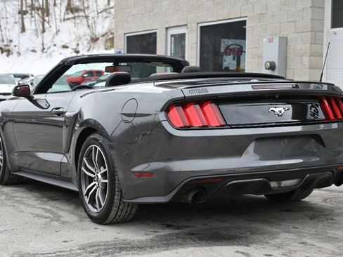 Used 2016 Ford Mustang Premium image 3