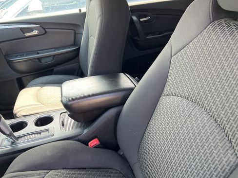 Used 2009 Chevrolet Traverse LT AWD/4WD image 24