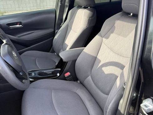 Used 2020 Toyota Corolla LE w/ LE Premium Package FWD image 8
