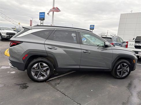 Used 2025 Hyundai Tucson SEL image 3