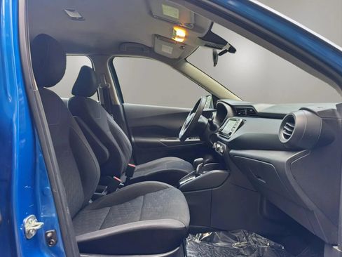Used 2021 Nissan Kicks S FWD image 14