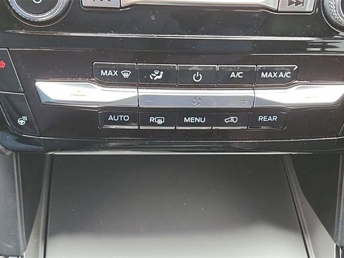 Used 2022 Ford Explorer ST-Line w/ Class IV Trailer Tow Package image 23