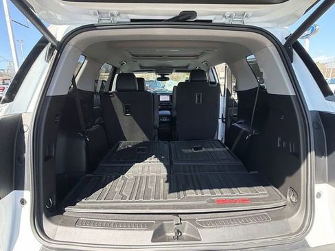 Used 2021 GMC Acadia AT4 w/ Technology Package image 29