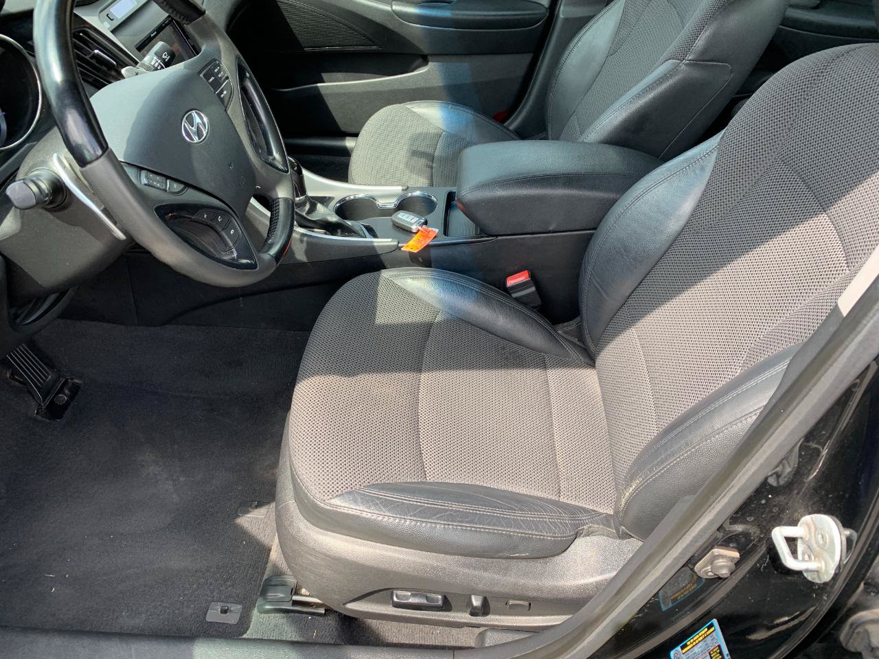 Used 2012 Hyundai Sonata SE FWD image 10