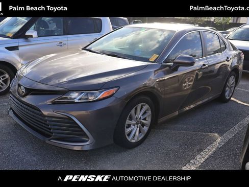 Used 2023 Toyota Camry LE image 1