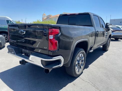 Used 2024 Chevrolet Silverado 2500 LT AWD/4WD image 6