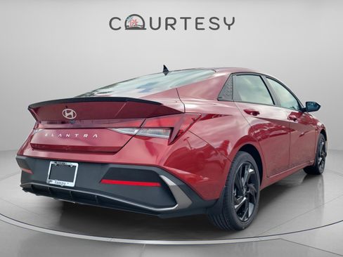 New 2026 Hyundai Elantra Sport image 5