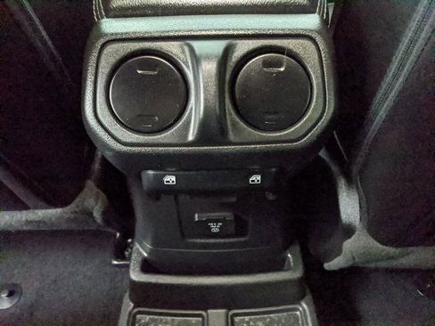 Used 2023 Jeep Wrangler Unlimited Sahara w/ Cold Weather Group image 20