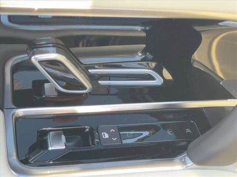 New 2025 Land Rover Range Rover SE image 15