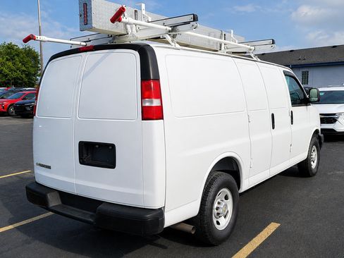 Used 2021 Chevrolet Express 2500 w/ Driver Convenience Package RWD image 6
