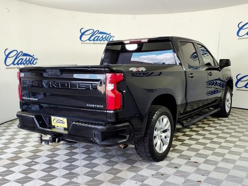 Used 2021 Chevrolet Silverado 1500 Custom AWD/4WD image 7