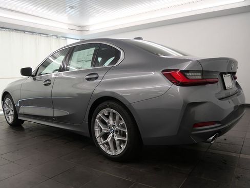 Used 2025 BMW 330i Sedan w/ Premium Package image 4
