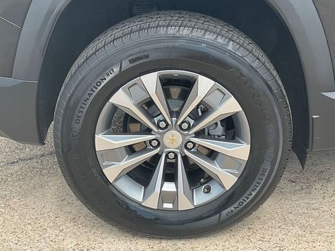 Used 2025 Chevrolet Equinox LT FWD image 7