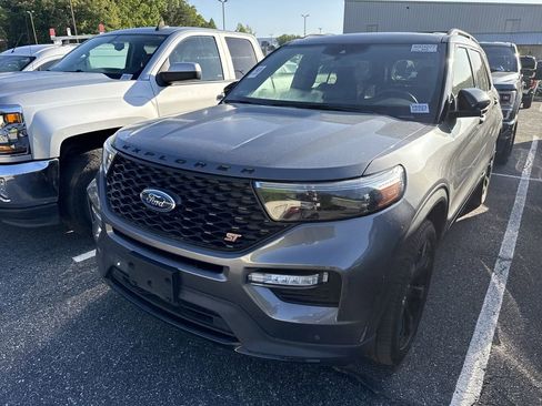 Used 2022 Ford Explorer ST w/ Equipment Group 401A image 7