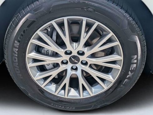 Used 2025 Genesis GV80 2.5T Standard AWD/4WD image 11