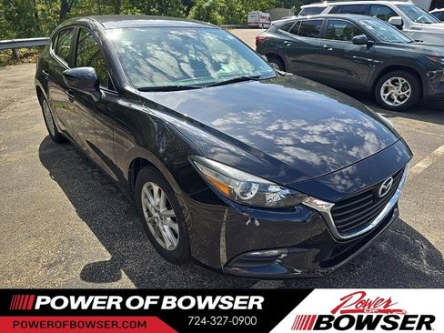 Used 2017 MAZDA MAZDA3 Sport FWD image 3