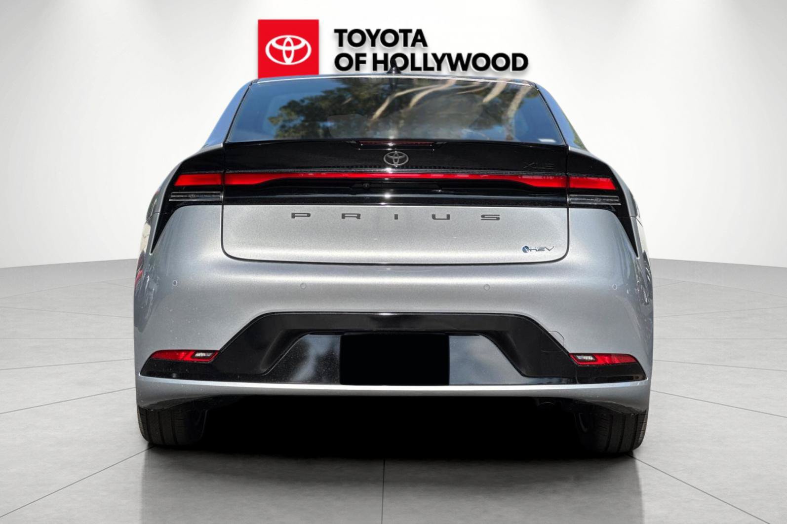 New 2027 Toyota Prius XLE FWD image 5